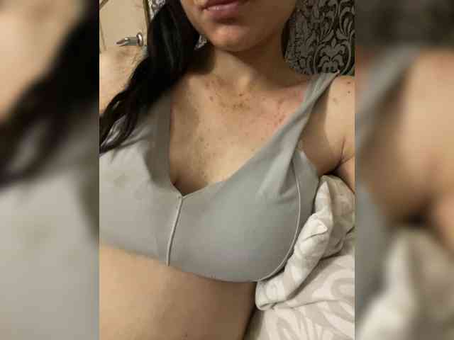Kisa77771a Live Webcam on BongaCams