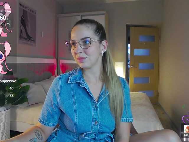 AlexandraCandy live cam on BongaCams