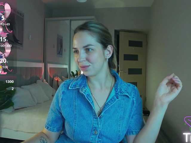 AlexandraCandy live cam on BongaCams