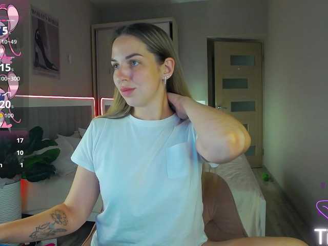 AlexandraCandy live webcam show