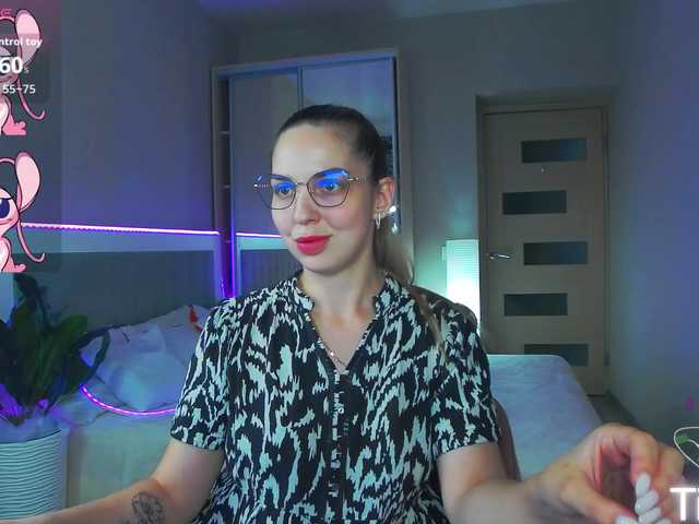 AlexandraCandy live cam on BongaCams