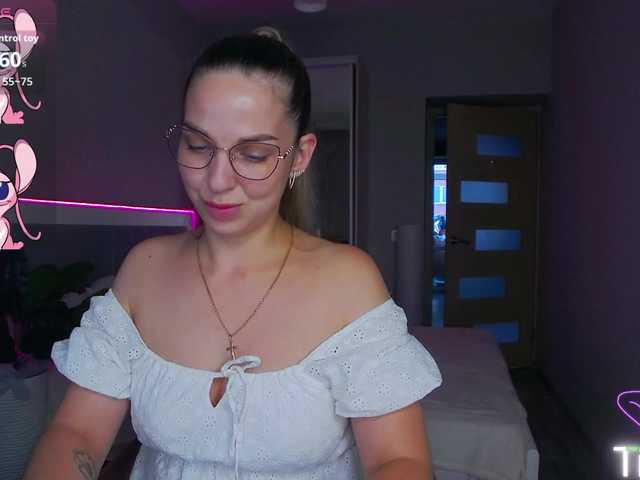 AlexandraCandy live cam on BongaCams