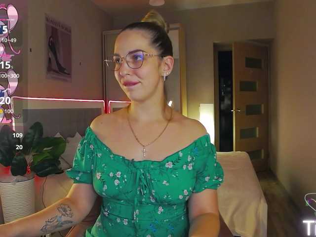 AlexandraCandy live cam on BongaCams