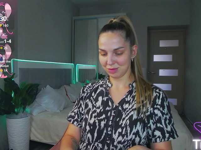 AlexandraCandy live cam on BongaCams
