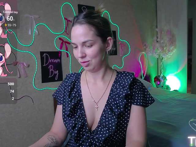 AlexandraCandy live webcam show