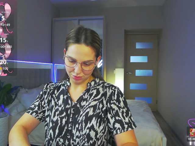 AlexandraCandy live cam on BongaCams