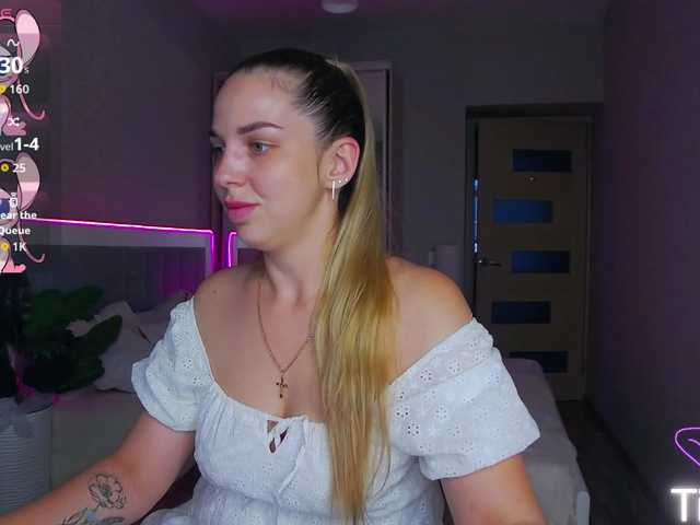 AlexandraCandy live cam on BongaCams