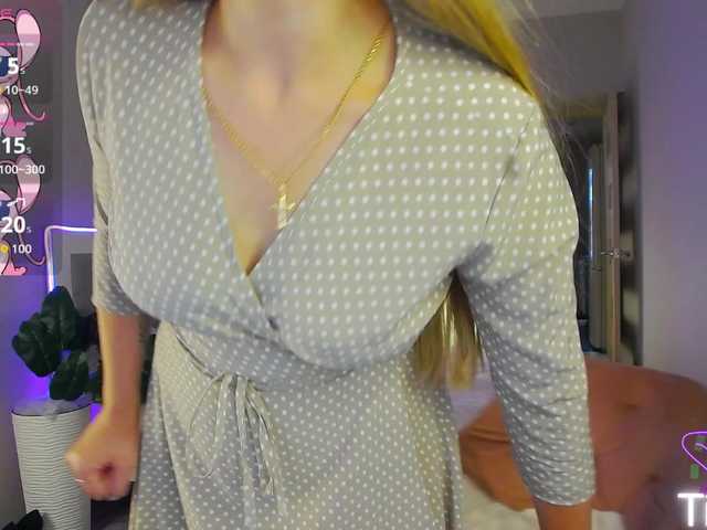 AlexandraCandy live cam on BongaCams