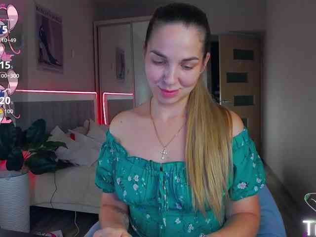 AlexandraCandy webcam