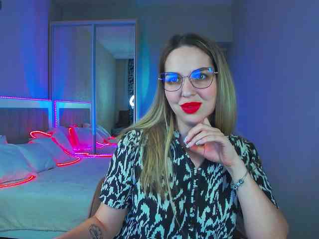 AlexandraCandy AlexandraCandy