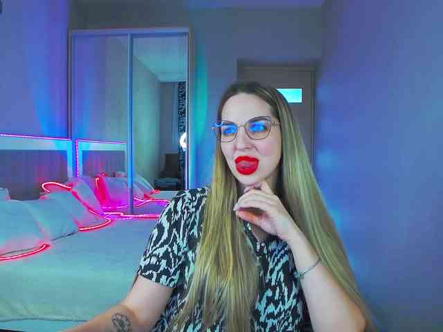 AlexandraCandy webcam