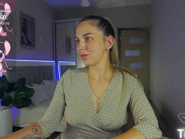AlexandraCandy webcam