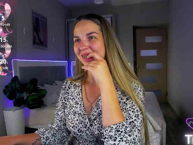 AlexandraCandy webcam