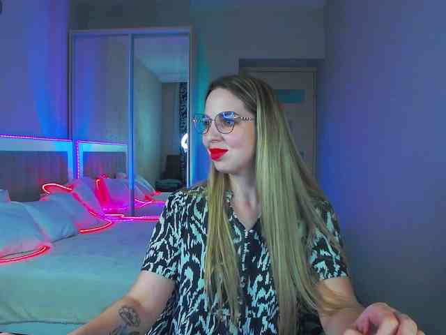 AlexandraCandy webcam