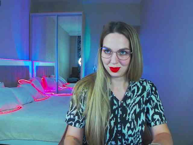 AlexandraCandy AlexandraCandy