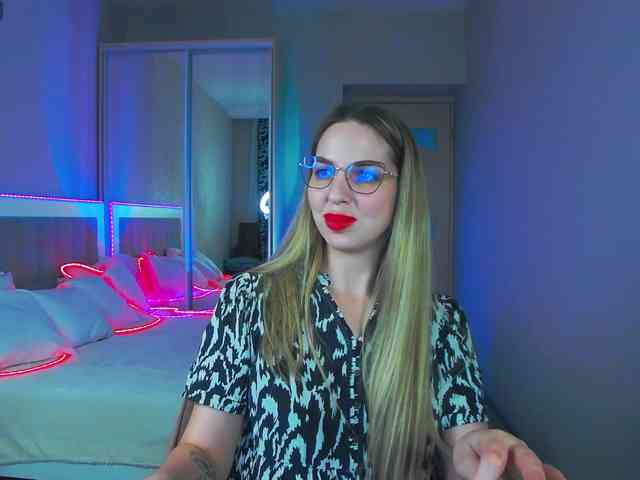 AlexandraCandy webcam