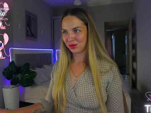 AlexandraCandy webcam