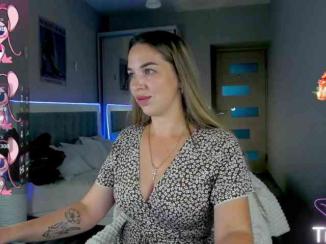 AlexandraCandy webcam