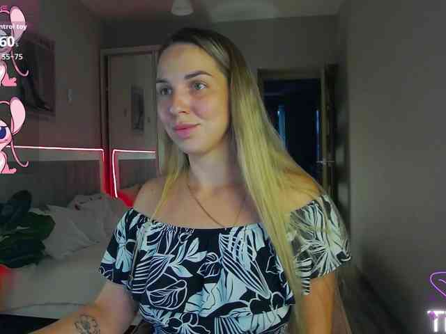 AlexandraCandy webcam