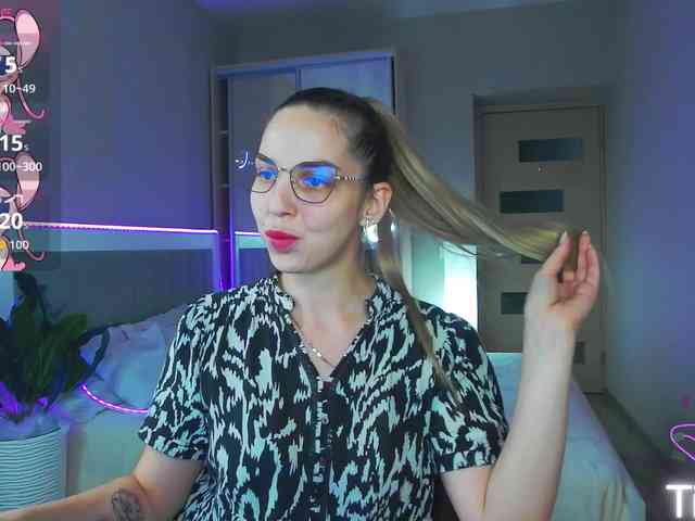 AlexandraCandy webcam