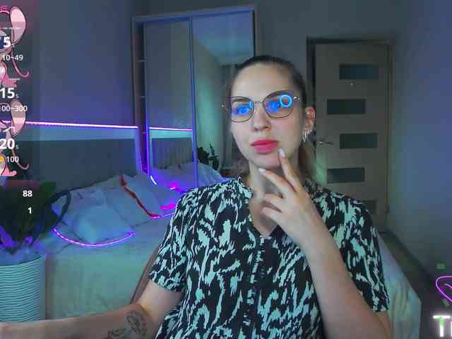 AlexandraCandy webcam