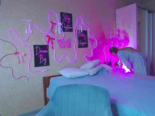 alexandracandy's live room
