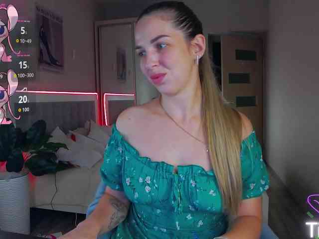 AlexandraCandy webcam