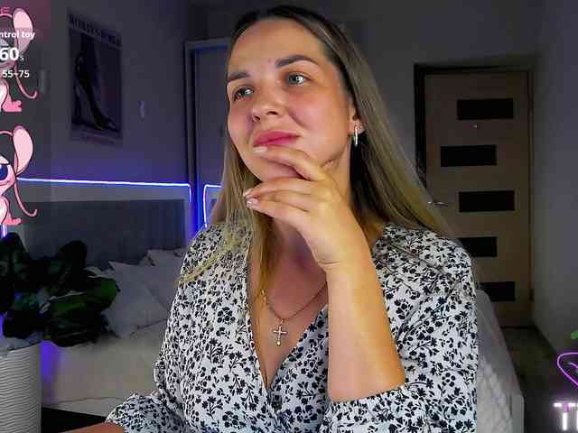 AlexandraCandy webcam
