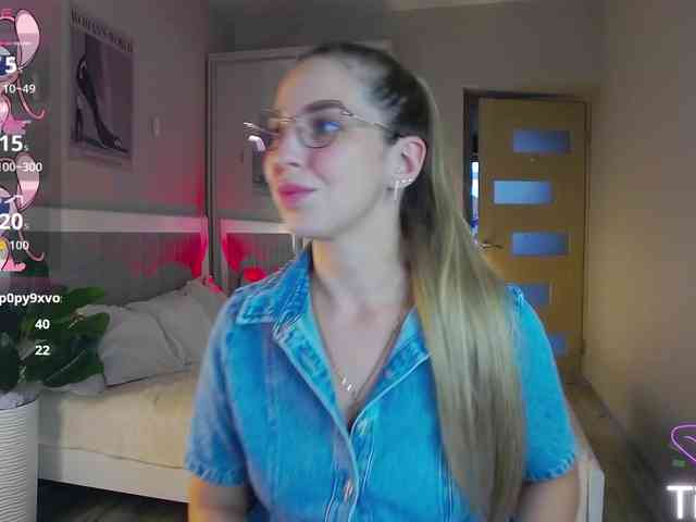 AlexandraCandy webcam