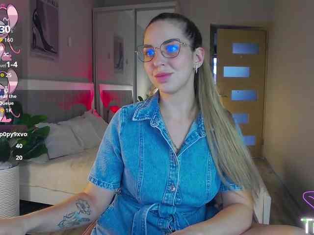 AlexandraCandy webcam