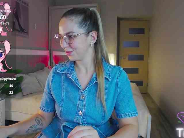 AlexandraCandy webcam