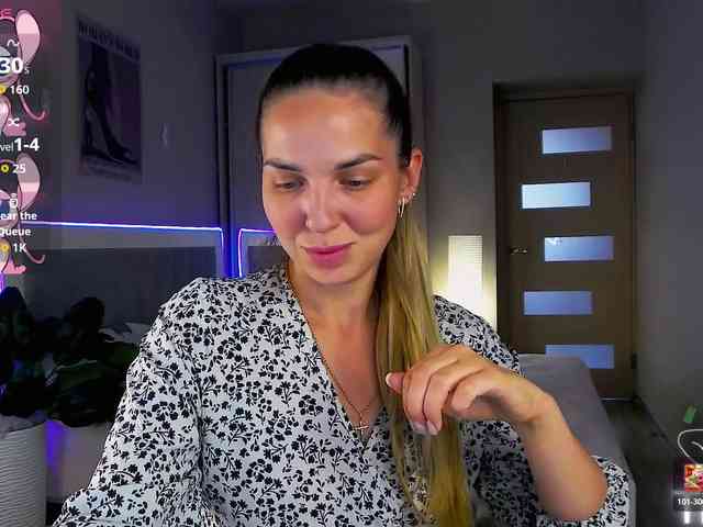 alexandracandy's live room