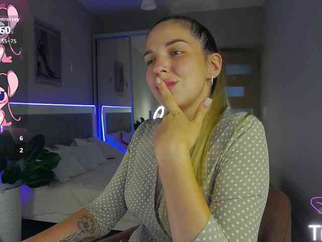 AlexandraCandy webcam