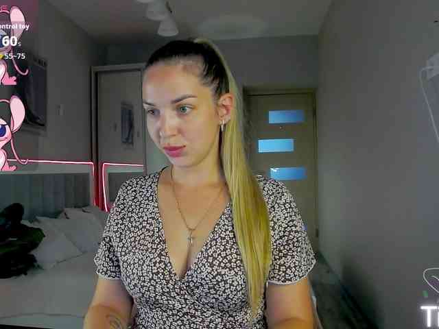 AlexandraCandy webcam