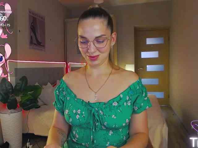 AlexandraCandy webcam