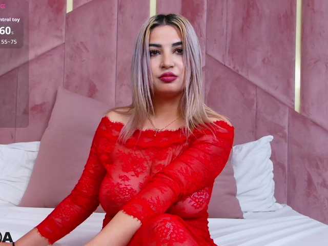 SiellaDolce live cam on BongaCams