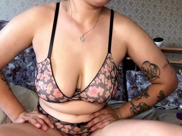 IvoryKranz live cam on BongaCams