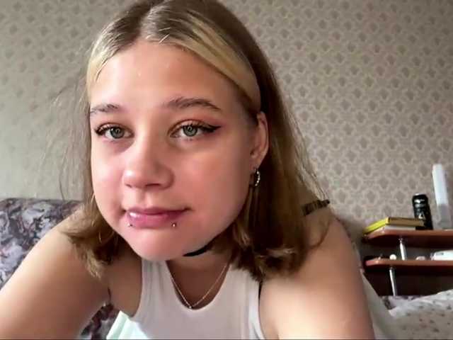 IvoryKranz live cam on BongaCams
