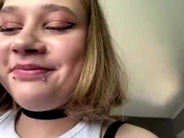 IvoryKranz live cam on BongaCams