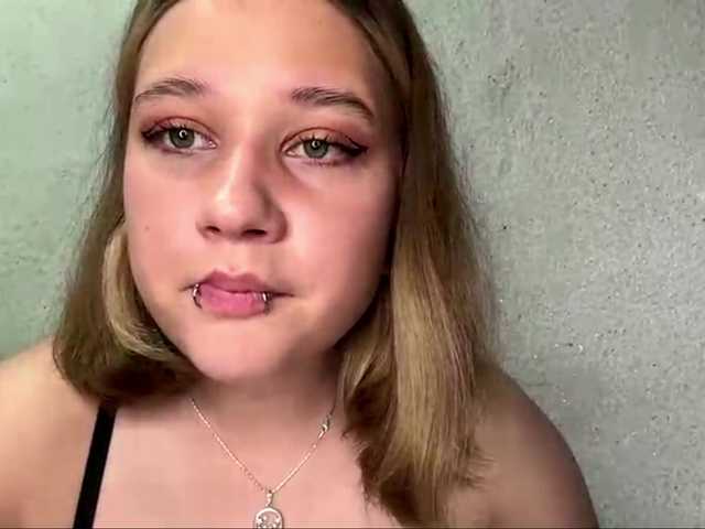 IvoryKranz live cam on BongaCams