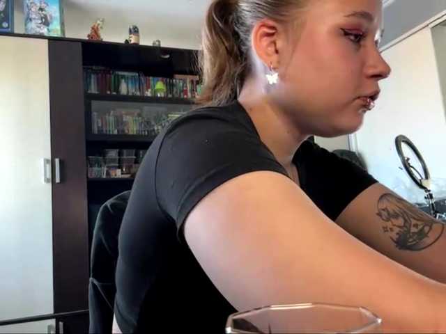 IvoryKranz live cam on BongaCams