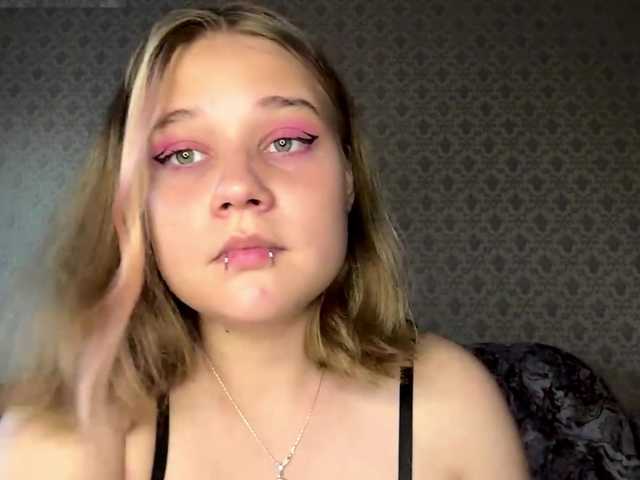 IvoryKranz live cam on BongaCams