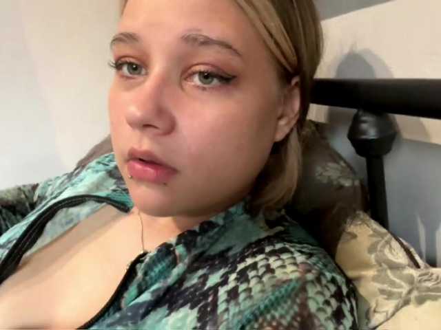 IvoryKranz live cam on BongaCams