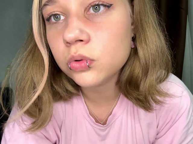 IvoryKranz live cam on BongaCams
