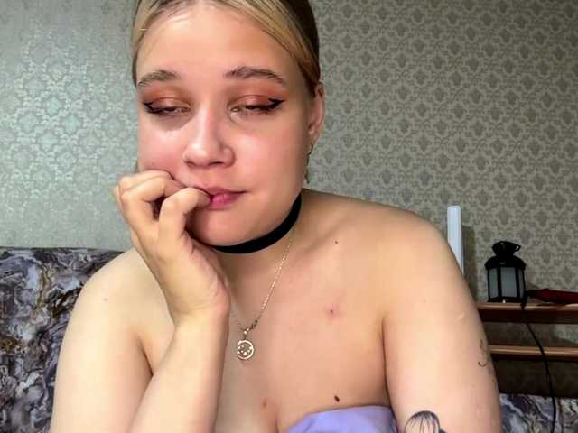 IvoryKranz live cam on BongaCams