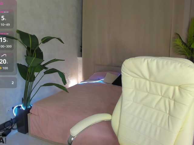 serinella live cam on BongaCams