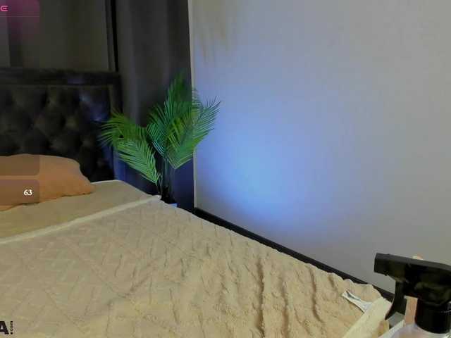 serinella live cam on BongaCams