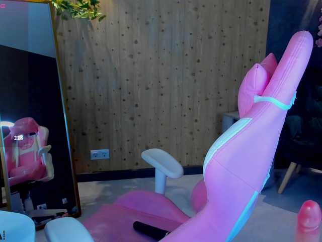 serinella live webcam show