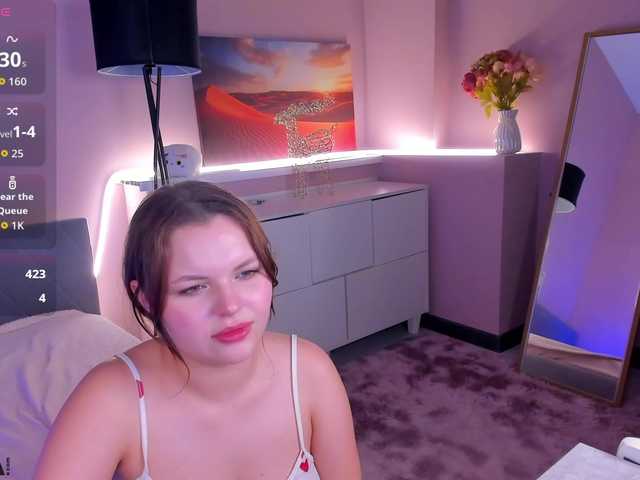 serinella live cam on BongaCams