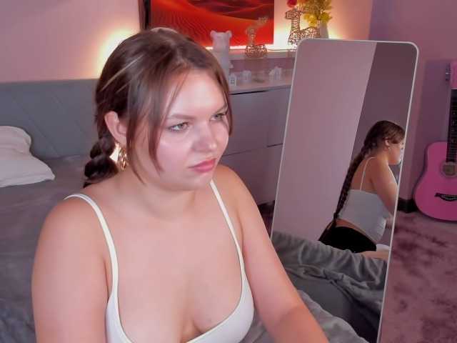 serinella live cam on BongaCams